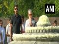 Sonia Gandhi, Kharge, pay homage to former PM Rajiv Gandhi on his death anniversary - Hindi News | Sonia Gandhi, Kharge, pay homage to former PM Rajiv Gandhi on his death anniversary | Latest national News at Lokmattimes.com