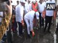 3rd G20 ECSWG meet commences with beach clean up drive at Mumbai's Juhu - Hindi News | 3rd G20 ECSWG meet commences with beach clean up drive at Mumbai's Juhu | Latest national News at Lokmattimes.com