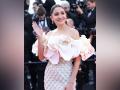 Cannes 2023: Anushka Sharma makes her red carpet debut in an off-shoulder gown - Hindi News | Cannes 2023: Anushka Sharma makes her red carpet debut in an off-shoulder gown | Latest entertainment News at Lokmattimes.com