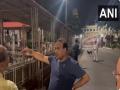 Assam CM Himanta Biswa Sarma conducts late-night inspection in Guwahati - Hindi News | Assam CM Himanta Biswa Sarma conducts late-night inspection in Guwahati | Latest national News at Lokmattimes.com