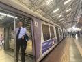 Japanese ambassador Hiroshi Suzuki takes ride in Mumbai local, explores markets - Hindi News | Japanese ambassador Hiroshi Suzuki takes ride in Mumbai local, explores markets | Latest international News at Lokmattimes.com