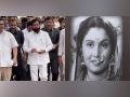 Maharashtra CM Eknath Shinde pays last respect to veteran actor Sulochana Latkar - Hindi News | Maharashtra CM Eknath Shinde pays last respect to veteran actor Sulochana Latkar | Latest entertainment News at Lokmattimes.com