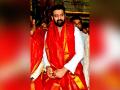 Prabhas seeks blessings of Lord Venkateswara at Tirumala temple ahead of 'Adipurush' event - Hindi News | Prabhas seeks blessings of Lord Venkateswara at Tirumala temple ahead of 'Adipurush' event | Latest entertainment News at Lokmattimes.com