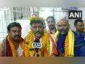 Karnataka Deputy CM Shivakumar offers prayers at Ujjain's Mahakaleshwar temple - Hindi News | Karnataka Deputy CM Shivakumar offers prayers at Ujjain's Mahakaleshwar temple | Latest national News at Lokmattimes.com