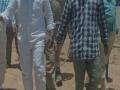 Farmers handcuffed while being taken to Telangana court sparks outrage - Hindi News | Farmers handcuffed while being taken to Telangana court sparks outrage | Latest national News at Lokmattimes.com