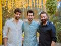 Sunny Deol flaunts his henna-adorned hand at son Karan Deol's mehendi ceremony - Hindi News | Sunny Deol flaunts his henna-adorned hand at son Karan Deol's mehendi ceremony | Latest entertainment News at Lokmattimes.com