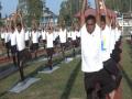 J-K: Sashastra Seema Bal (SSB) organises yoga programme in Srinagar in run-up to 9th International Yoga Day - Hindi News | J-K: Sashastra Seema Bal (SSB) organises yoga programme in Srinagar in run-up to 9th International Yoga Day | Latest national News at Lokmattimes.com