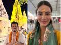 Arjun Bijlani, Nikki Sharma visits Kashi Vishwanath temple to seek blessings for their new show, 'Pyaar Ka Pehla Adhyaya Shiv Shakti' - Hindi News | Arjun Bijlani, Nikki Sharma visits Kashi Vishwanath temple to seek blessings for their new show, 'Pyaar Ka Pehla Adhyaya Shiv Shakti' | Latest entertainment News at Lokmattimes.com