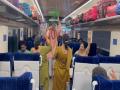 International Yoga Day: Passengers perform Yoga on Bhopal-Delhi Vande Bharat Express - Hindi News | International Yoga Day: Passengers perform Yoga on Bhopal-Delhi Vande Bharat Express | Latest national News at Lokmattimes.com