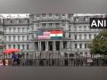 Ahead of PM Modi's arrival, Tricolour, US flag displayed together at Eisenhower Executive Office Building in Washington, DC - Hindi News | Ahead of PM Modi's arrival, Tricolour, US flag displayed together at Eisenhower Executive Office Building in Washington, DC | Latest international News at Lokmattimes.com