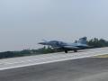 Emergency Exercise: IAF fighter jets touch down on Purvanchal Expressway - Hindi News | Emergency Exercise: IAF fighter jets touch down on Purvanchal Expressway | Latest national News at Lokmattimes.com