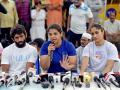 "Fight will continue in court, not on roads": Top wrestlers on protest against WFI chief - Hindi News | "Fight will continue in court, not on roads": Top wrestlers on protest against WFI chief | Latest national News at Lokmattimes.com
