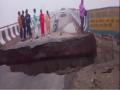 Approach road for bridge connecting Hastinapur to Bijnor washed away due to rains, traffic comes to standstill - Hindi News | Approach road for bridge connecting Hastinapur to Bijnor washed away due to rains, traffic comes to standstill | Latest national News at Lokmattimes.com