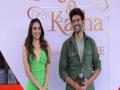 Kartik-Kiara twin in green as they promote 'Satyaprem Ki Katha' amid heavy rain - Hindi News | Kartik-Kiara twin in green as they promote 'Satyaprem Ki Katha' amid heavy rain | Latest entertainment News at Lokmattimes.com
