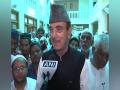 Ghulam Nabi Azad offers namaz on Eid-al-Adha, says "festival teaches sacrifice" - Hindi News | Ghulam Nabi Azad offers namaz on Eid-al-Adha, says "festival teaches sacrifice" | Latest national News at Lokmattimes.com