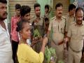 TN forest officials confiscate more than 100 rose-ringed parrots - Hindi News | TN forest officials confiscate more than 100 rose-ringed parrots | Latest national News at Lokmattimes.com
