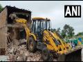 MP: Local administration demolishes illegal construction of main accused of minor gang rape case in Indore - Hindi News | MP: Local administration demolishes illegal construction of main accused of minor gang rape case in Indore | Latest national News at Lokmattimes.com
