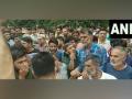 J-k: Power development dept employee dies due to 'electrocution', locals demand probe - Hindi News | J-k: Power development dept employee dies due to 'electrocution', locals demand probe | Latest national News at Lokmattimes.com