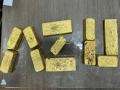 Gujarat: Directorate of Revenue Intelligence seizes 48kg of gold at Surat airport - Hindi News | Gujarat: Directorate of Revenue Intelligence seizes 48kg of gold at Surat airport | Latest national News at Lokmattimes.com