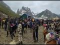 J-K: Amarnath Yatra resumes, over 6000 pilgrims offer prayers - Hindi News | J-K: Amarnath Yatra resumes, over 6000 pilgrims offer prayers | Latest national News at Lokmattimes.com
