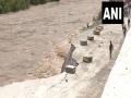 J&K: Road washed away due to heavy rainfall in Chabba Seri at Jammu-Srinagar NH - Hindi News | J&K: Road washed away due to heavy rainfall in Chabba Seri at Jammu-Srinagar NH | Latest national News at Lokmattimes.com