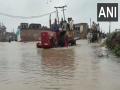 UP: Several villages in Moradabad faces flood-like situation after heavy rains - Hindi News | UP: Several villages in Moradabad faces flood-like situation after heavy rains | Latest national News at Lokmattimes.com