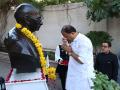 Syria: MoS Muraleedharan pays homage to Mahatma Gandhi in Damascus - Hindi News | Syria: MoS Muraleedharan pays homage to Mahatma Gandhi in Damascus | Latest international News at Lokmattimes.com