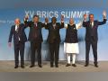 BRICS leaders arrive for plenary sessions, PM Modi, Xi stand apart in family photo - Hindi News | BRICS leaders arrive for plenary sessions, PM Modi, Xi stand apart in family photo | Latest international News at Lokmattimes.com