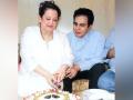 Saira Banu remembers how Dilip Kumar proposed her after her 22nd birthday - Hindi News | Saira Banu remembers how Dilip Kumar proposed her after her 22nd birthday | Latest entertainment News at Lokmattimes.com