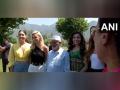 Miss World Karolina Bielawska visits Kashmir; enjoys lunch, shikara ride with dignitaries - Hindi News | Miss World Karolina Bielawska visits Kashmir; enjoys lunch, shikara ride with dignitaries | Latest entertainment News at Lokmattimes.com