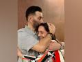Sunny Deol wishes his mother Prakash Kaur on her birthday, shares adorable pics - Hindi News | Sunny Deol wishes his mother Prakash Kaur on her birthday, shares adorable pics | Latest entertainment News at Lokmattimes.com