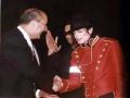 “Historical moment in my life”: Anupam Kher recalls meeting King of Pop Michael Jackson - Hindi News | “Historical moment in my life”: Anupam Kher recalls meeting King of Pop Michael Jackson | Latest entertainment News at Lokmattimes.com