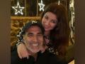 Akshay Kumar gives a shoutout to Twinkle Khanna as she completes her master's degree - Hindi News | Akshay Kumar gives a shoutout to Twinkle Khanna as she completes her master's degree | Latest entertainment News at Lokmattimes.com