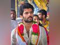 Vijay Deverakonda visits Yadadri Temple after success of ‘Kushi’ - Hindi News | Vijay Deverakonda visits Yadadri Temple after success of ‘Kushi’ | Latest entertainment News at Lokmattimes.com