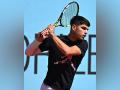Fighting with Jannik Sinner, Novak to be World No. 1, says Carlos Alcaraz ahead of Madrid Open - Hindi News | Fighting with Jannik Sinner, Novak to be World No. 1, says Carlos Alcaraz ahead of Madrid Open | Latest tennis News at Lokmattimes.com