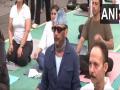 International yoga day 2024: Jackie Shroff Celebrates International Day of Yoga with Asanas & Meditation (Watch Video) - Hindi News | International yoga day 2024: Jackie Shroff Celebrates International Day of Yoga with Asanas & Meditation (Watch Video) | Latest entertainment News at Lokmattimes.com