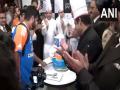Rohit Sharma, Virat Kohli, and Rahul Dravid Cut Special Trophy Cake at ITC Maurya to Celebrate T20 World Cup 2024 Triumph (Watch Video) - Hindi News | Rohit Sharma, Virat Kohli, and Rahul Dravid Cut Special Trophy Cake at ITC Maurya to Celebrate T20 World Cup 2024 Triumph (Watch Video) | Latest cricket News at Lokmattimes.com