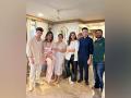 Check Out: Priyanka Chopra-Nick Jonas Pose With Parineeti, Raghav Chadha in Family Photo - Hindi News | Check Out: Priyanka Chopra-Nick Jonas Pose With Parineeti, Raghav Chadha in Family Photo | Latest entertainment News at Lokmattimes.com