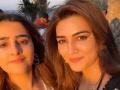 Kriti Sanon, Sister Nupur Sanon Share Sibling Goals During Greece Vacation - Hindi News | Kriti Sanon, Sister Nupur Sanon Share Sibling Goals During Greece Vacation | Latest entertainment News at Lokmattimes.com