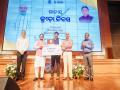 Former India hockey player Lazarus Barla receives 'Lifetime Achievement Award' - Hindi News | Former India hockey player Lazarus Barla receives 'Lifetime Achievement Award' | Latest hockey News at Lokmattimes.com