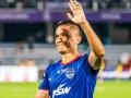 ISL: Sunil Chhetri's brace powers Bengaluru FC to a 3-0 win over Hyderabad FC - Hindi News | ISL: Sunil Chhetri's brace powers Bengaluru FC to a 3-0 win over Hyderabad FC | Latest football News at Lokmattimes.com