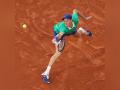 French Open: Sinner outclasses Djokovic in semis, sets up historic title clash against Alcaraz - Hindi News | French Open: Sinner outclasses Djokovic in semis, sets up historic title clash against Alcaraz | Latest tennis News at Lokmattimes.com