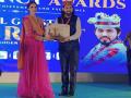 Esha Deol presents Himachal Ratan Award to Kullu folk singer Inderjeet - Hindi News | Esha Deol presents Himachal Ratan Award to Kullu folk singer Inderjeet | Latest entertainment News at Lokmattimes.com
