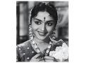Veteran actor B. Sarojadevi passes away, Karnataka CM Siddaramaiah, DK Shivakumar, others pay tribute - Hindi News | Veteran actor B. Sarojadevi passes away, Karnataka CM Siddaramaiah, DK Shivakumar, others pay tribute | Latest entertainment News at Lokmattimes.com