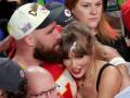 Taylor Swift dedicates song to fiance Travis Kelce, he responds - Hindi News | Taylor Swift dedicates song to fiance Travis Kelce, he responds | Latest entertainment News at Lokmattimes.com