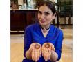 Raveena Tandon flaunts her Karwa Chauth mehendi, gives it some 'fam' touch - Hindi News | Raveena Tandon flaunts her Karwa Chauth mehendi, gives it some 'fam' touch | Latest entertainment News at Lokmattimes.com
