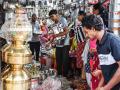 India's festive spending peaks with Rs 5.40 lakh crore in goods, Rs 65,000 crore in services sales: CAIT - Hindi News | India's festive spending peaks with Rs 5.40 lakh crore in goods, Rs 65,000 crore in services sales: CAIT | Latest business News at Lokmattimes.com