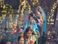 Chhath concludes in Nepal with offerings to rising sun - Hindi News | Chhath concludes in Nepal with offerings to rising sun | Latest international News at Lokmattimes.com
