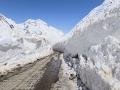 At least seven dead including 5 foreign climbers in Nepal avalanche - Hindi News | At least seven dead including 5 foreign climbers in Nepal avalanche | Latest international News at Lokmattimes.com