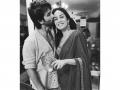 Throwback Karwa Chauth pic: Mira Rajput and Shahid Kapoor's adorable moment sealed with a kiss - Hindi News | Throwback Karwa Chauth pic: Mira Rajput and Shahid Kapoor's adorable moment sealed with a kiss | Latest entertainment News at Lokmattimes.com